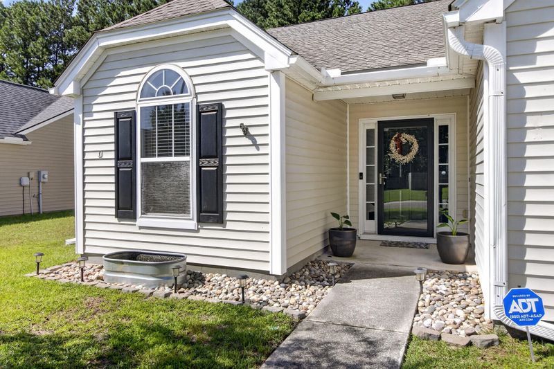 1280 Palm Cove Dr, Charleston, SC 29492