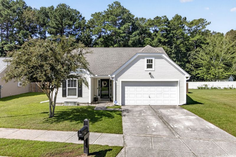 1280 Palm Cove Dr, Charleston, SC 29492