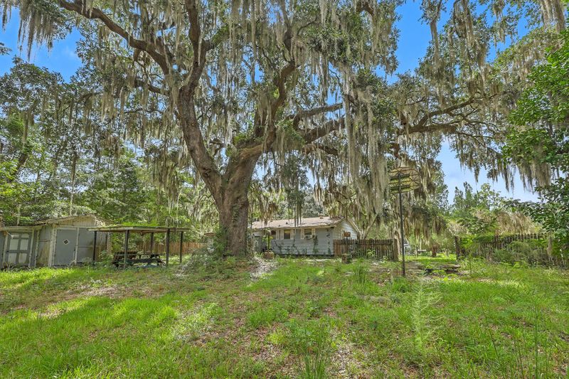 4678 Maybank Hw, Wadmalaw Island, SC 29487