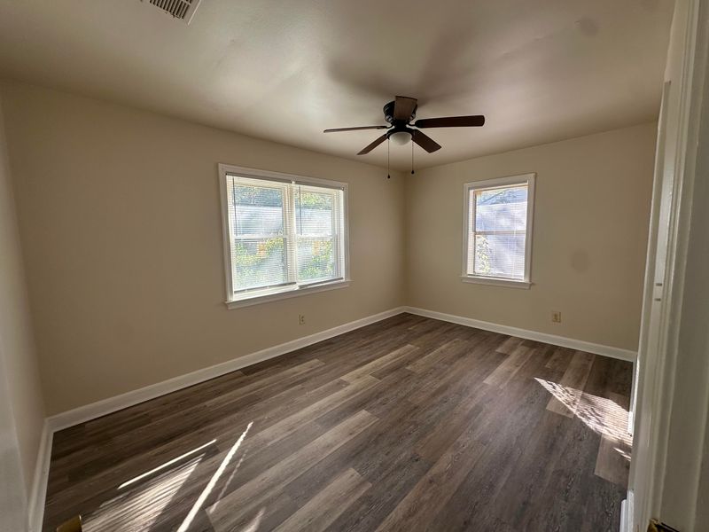 5445 Crown Ave, North Charleston, SC 29406