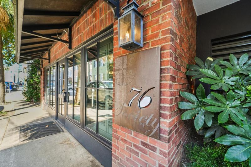 76 Society St #Apt 22, Charleston, SC 29401