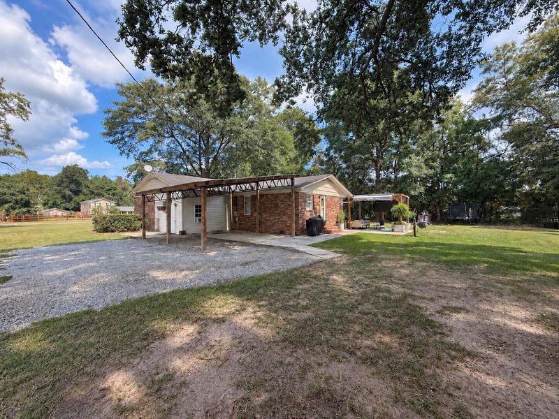 1413 Beach Rd, Walterboro, SC 29488