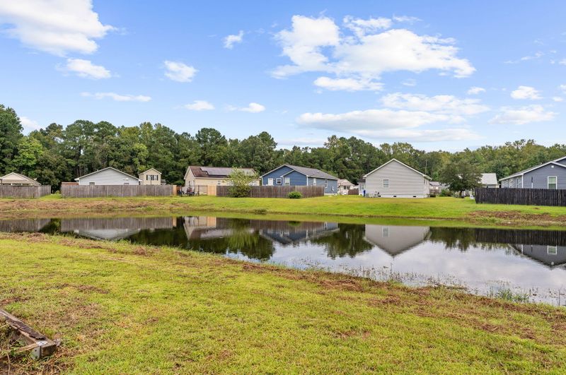 2557 Celestial Ct, North Charleston, SC 29406