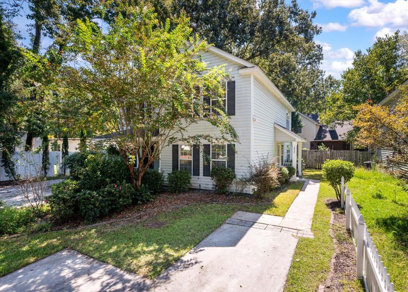 1849 Beechwood Rd, Charleston, SC 29414