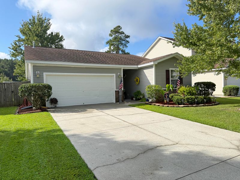 611 Grassy Hill Rd, Summerville, SC 29483
