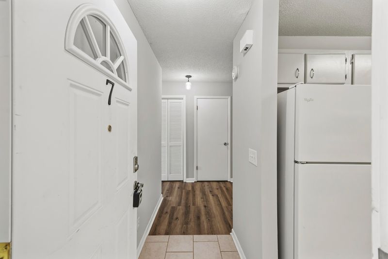 91 Ashley Hall Plantation Rd #Apt 7, Charleston, SC 29407