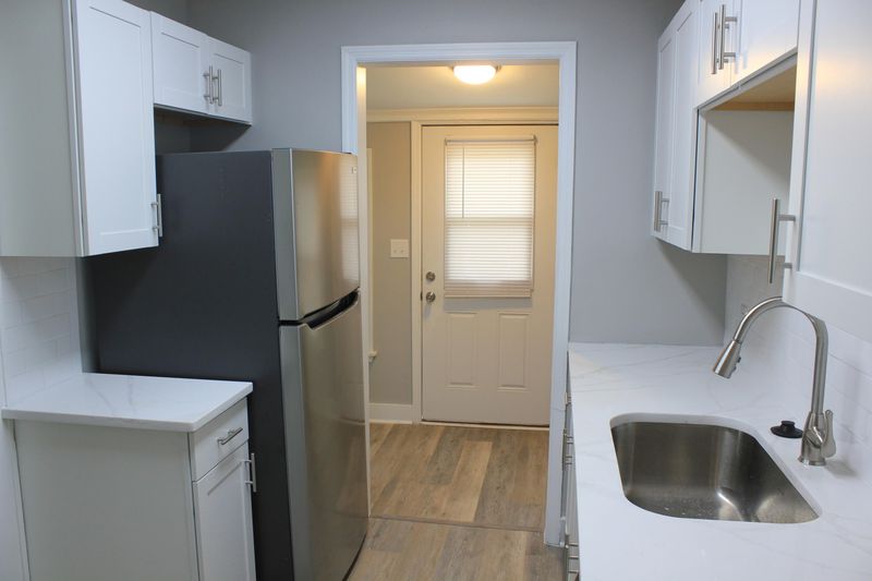 2649 Poplin Ave, North Charleston, SC 29405