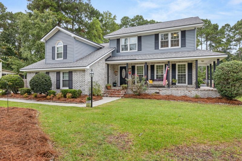 1033 Trotters Blvd, Summerville, SC 29483