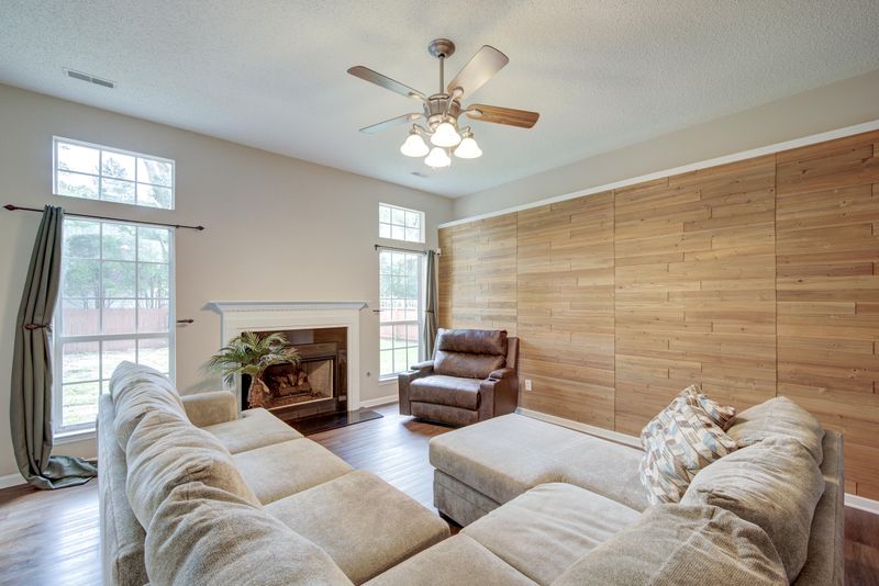 8608 Hickory Creek Ct, North Charleston, SC 29420