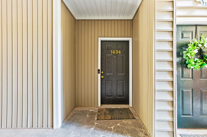1434 Belcourt Ln, Mount Pleasant, SC 29466
