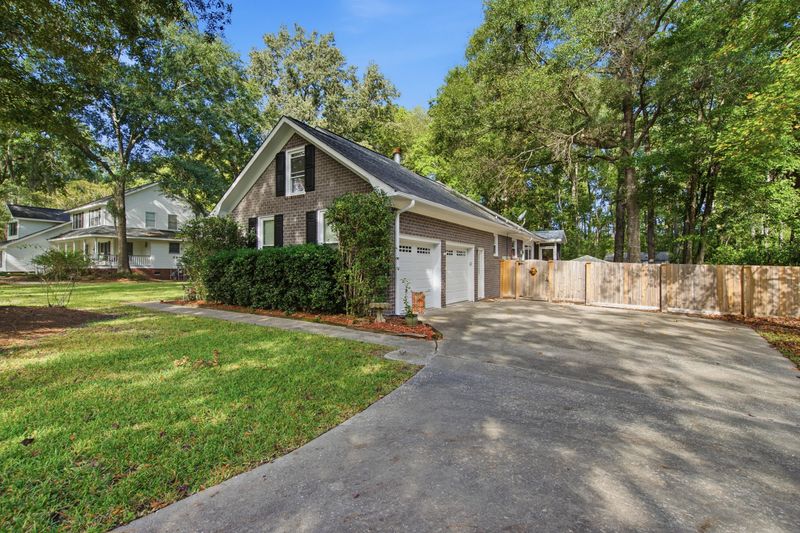 75 King Charles Cir, Summerville, SC 29485