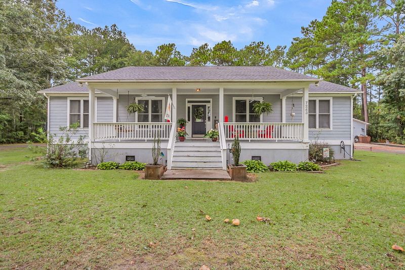 7243 Raw Dew Dr, Awendaw, SC 29429