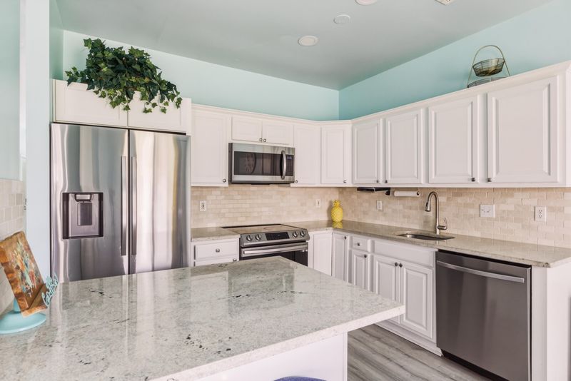 102 Spanish Oaks Ln, Ladson, SC 29456