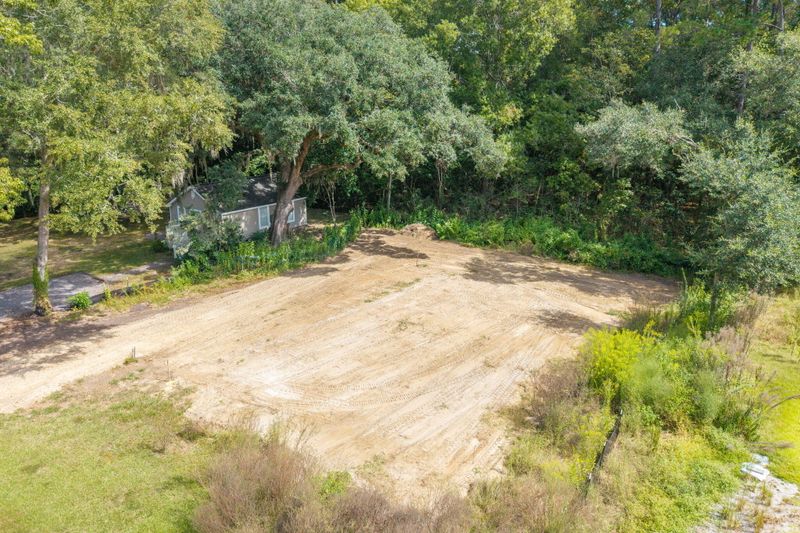 444 Woodland Shores Rd, Charleston, SC 29412