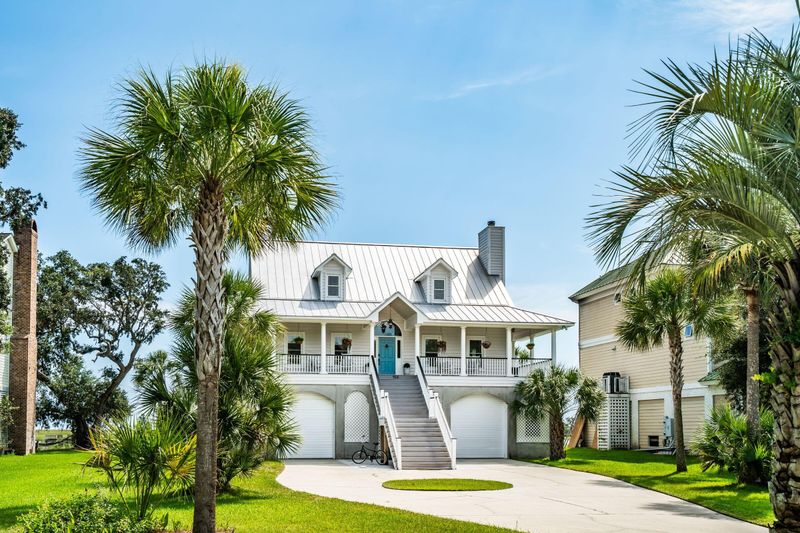 925 Shellmore Ln, Mcclellanville, SC 29458