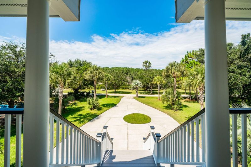 925 Shellmore Ln, Mcclellanville, SC 29458