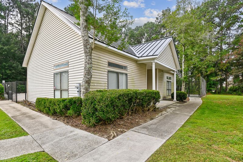 905 Burnley Rd #D, Charleston, SC 29414