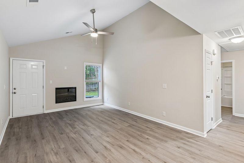 905 Burnley Rd #D, Charleston, SC 29414