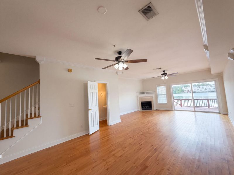 4933 Lake Palmetto Ln, North Charleston, SC 29418