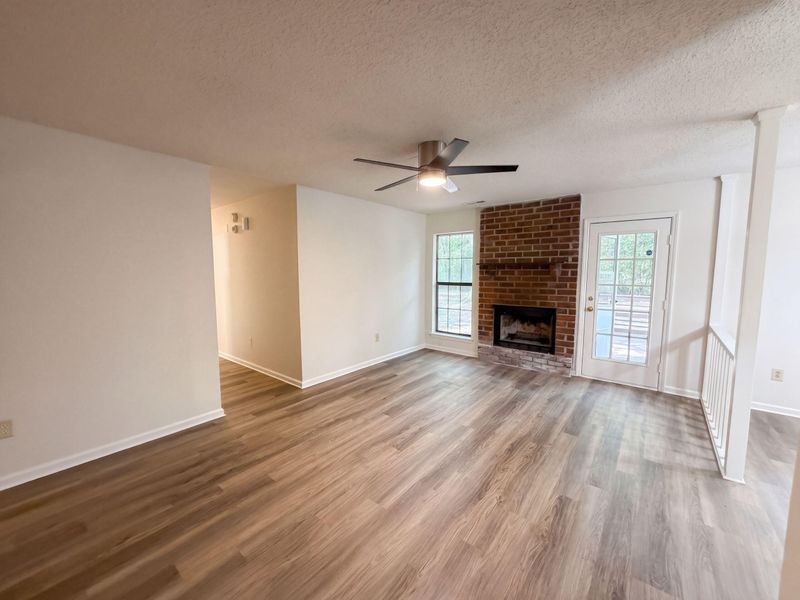 1300 Maryland Dr, Ladson, SC 29456