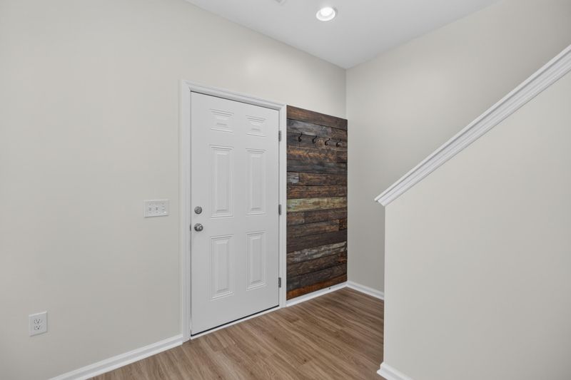 407 Hemingway Cir, Summerville, SC 29483