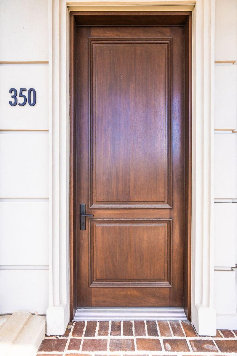 334 Broad St, Charleston, SC 29401