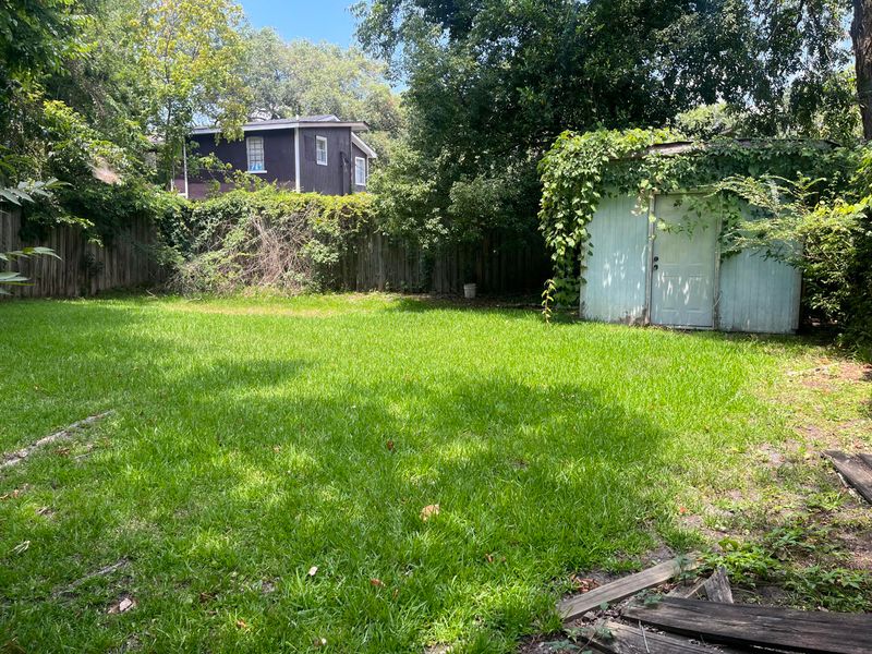 2730 Constitution Ave, North Charleston, SC 29405