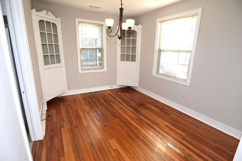 54 Yeadon Ave, Charleston, SC 29407