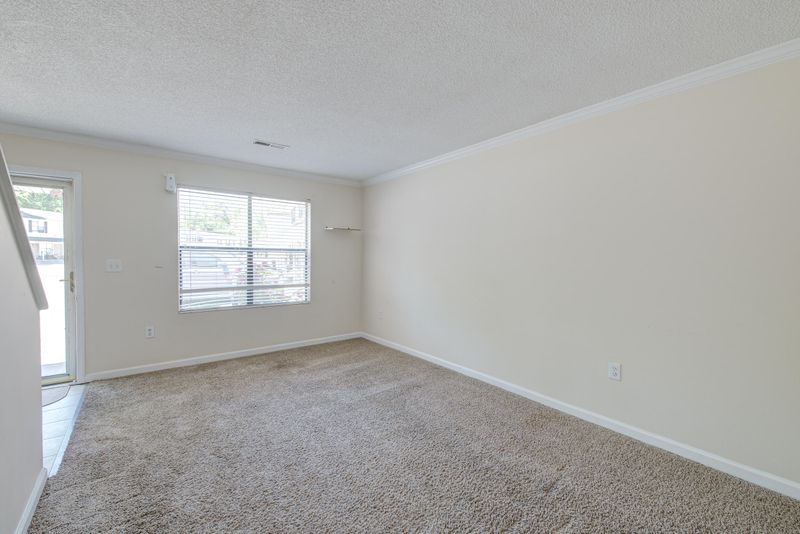 6240 Lucille Dr #B, North Charleston, SC 29406