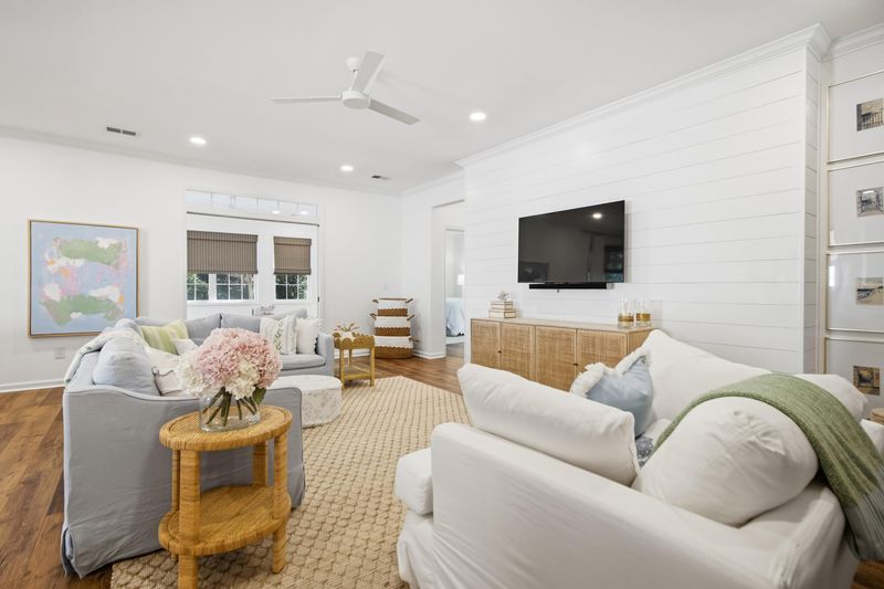 1520 Clarendon Way, Mount Pleasant, SC 29466
