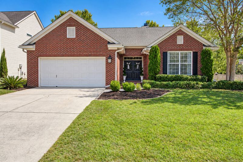 1520 Clarendon Way, Mount Pleasant, SC 29466