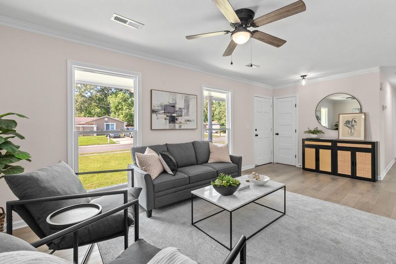 4355 Covington Dr, North Charleston, SC 29418