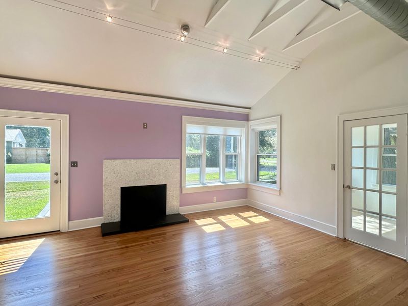 1224 Hollywood Dr, Charleston, SC 29407