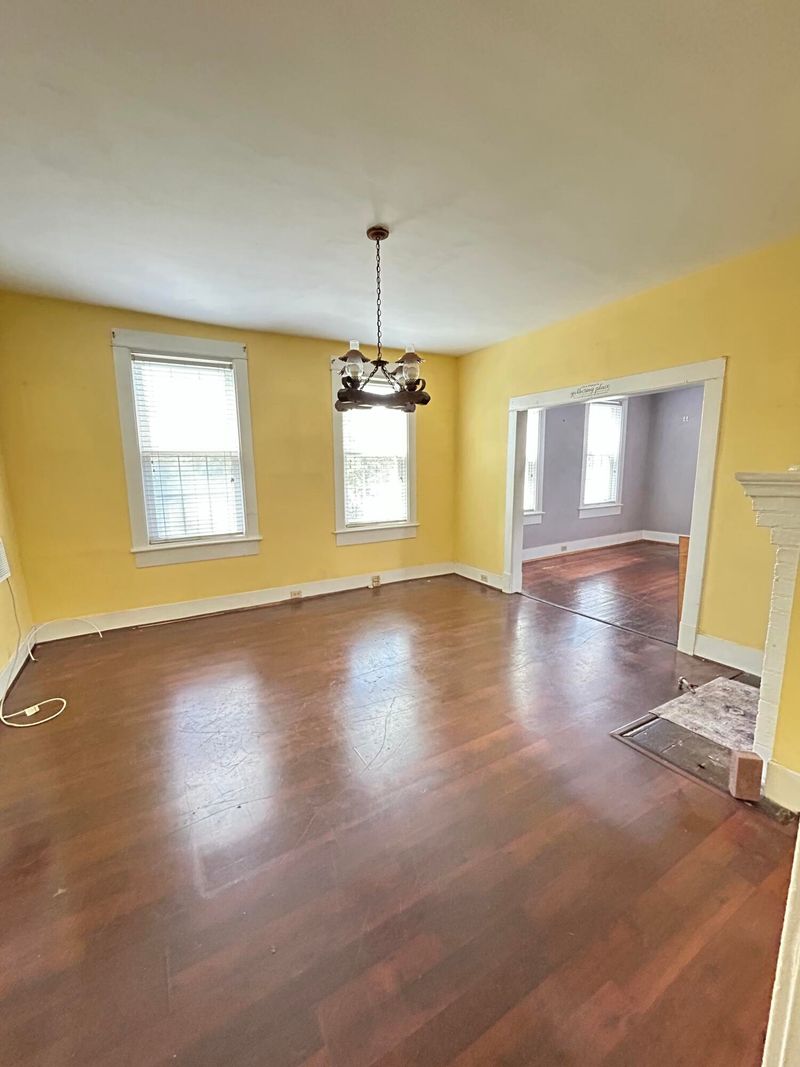 9 Ashton St, Charleston, SC 29403