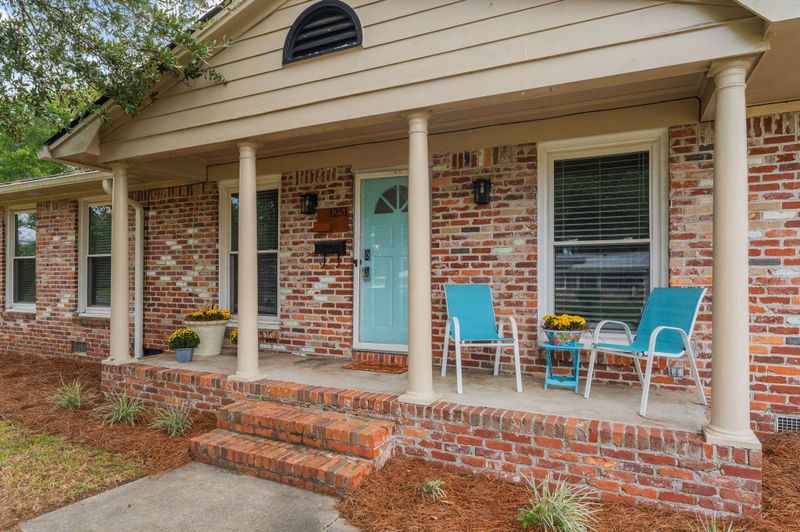 1251 Greenfield Pl, Hanahan, SC 29410