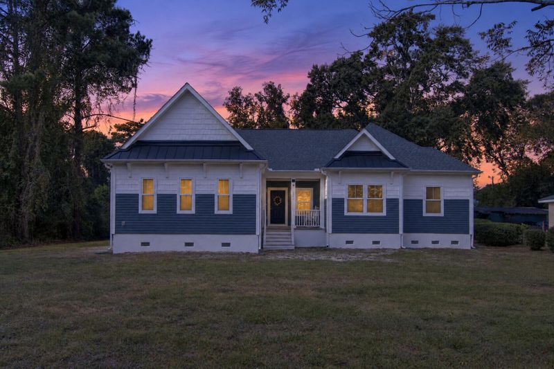 1339 Ronald Ln, Charleston, SC 29412
