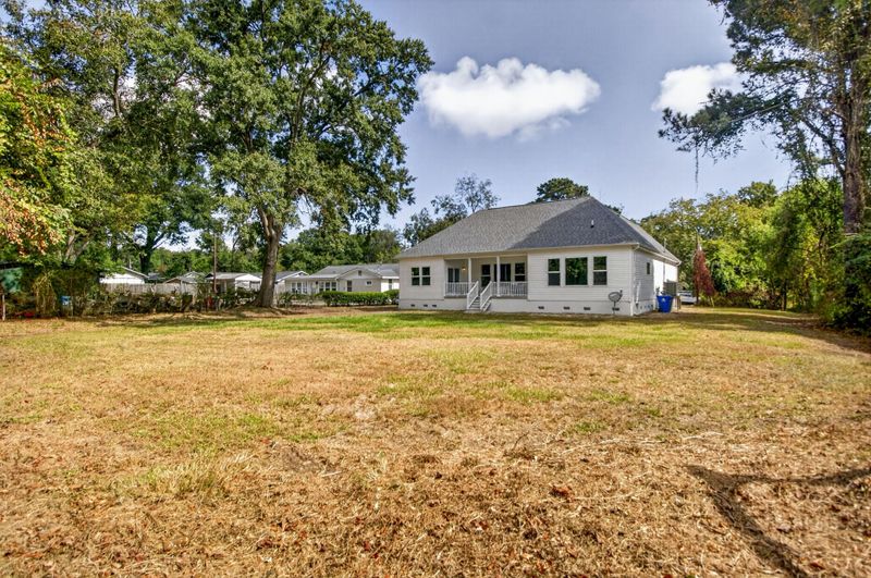 1339 Ronald Ln, Charleston, SC 29412