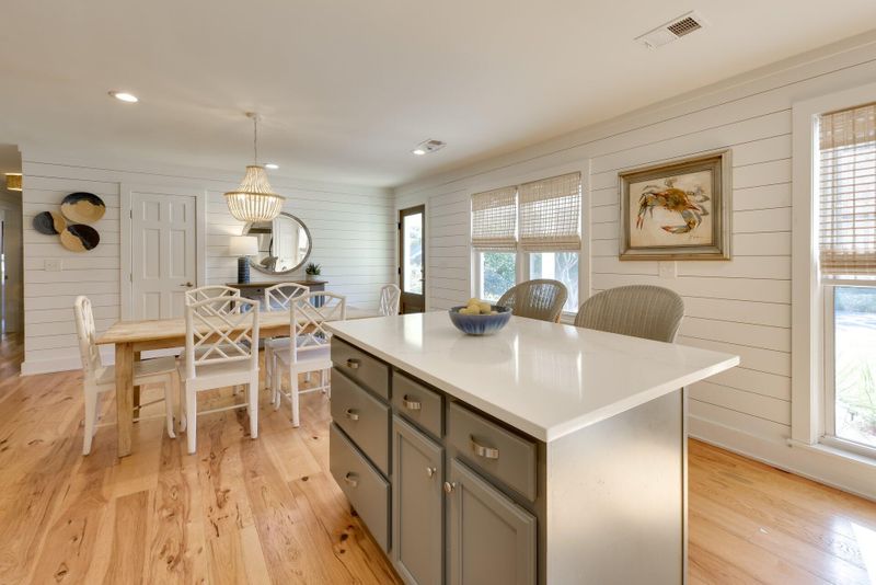 1154 Shoreside Way, Mount Pleasant, SC 29464