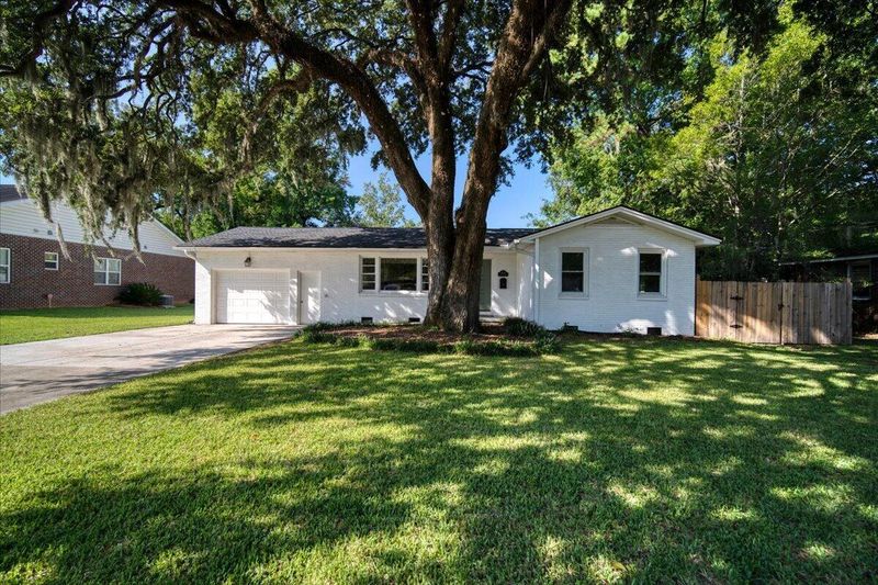 5259 Hartford Cir, North Charleston, SC 29405