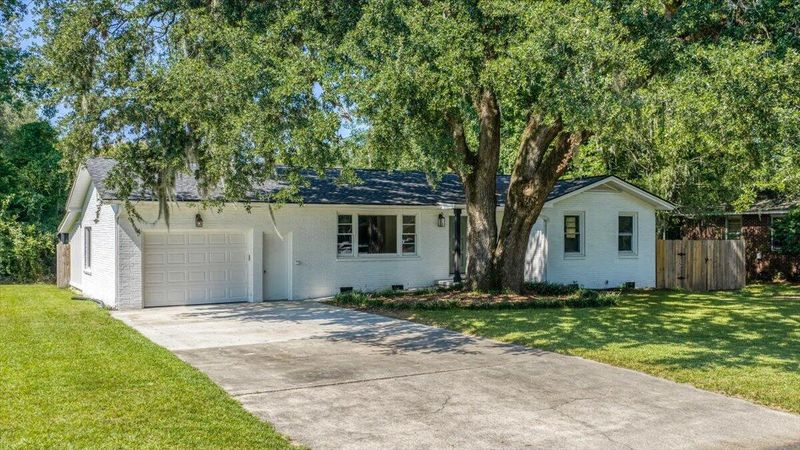 5259 Hartford Cir, North Charleston, SC 29405