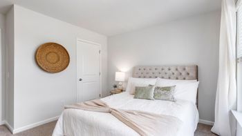 163 Broadstone Dr, Summerville, SC 29486