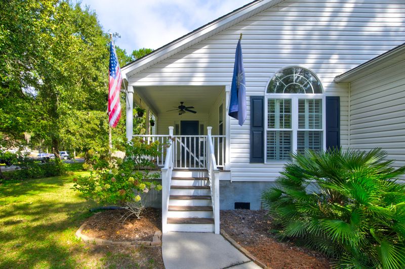 3658 Barton St, Johns Island, SC 29455