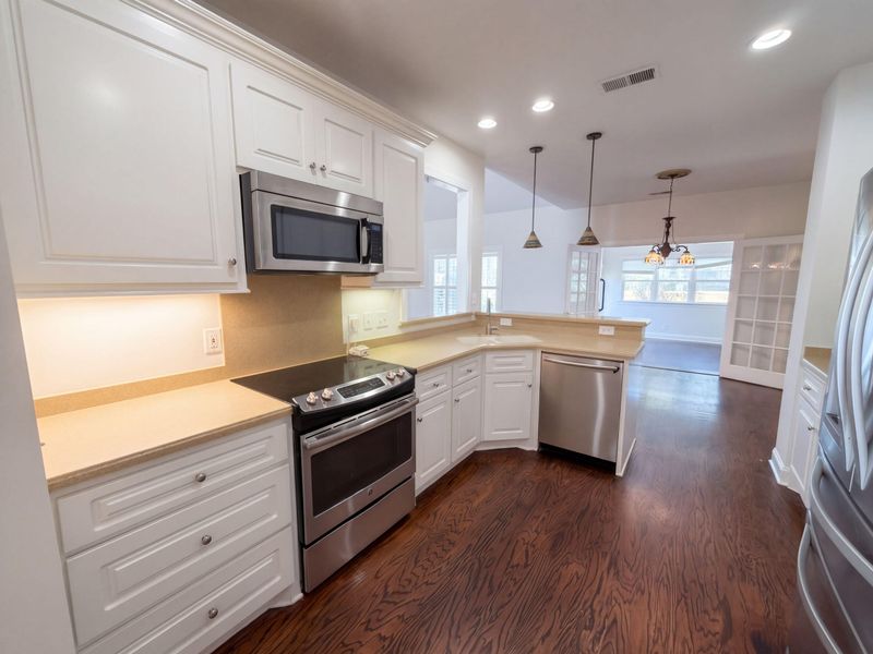 313 Glen Eagles Dr, Summerville, SC 29483