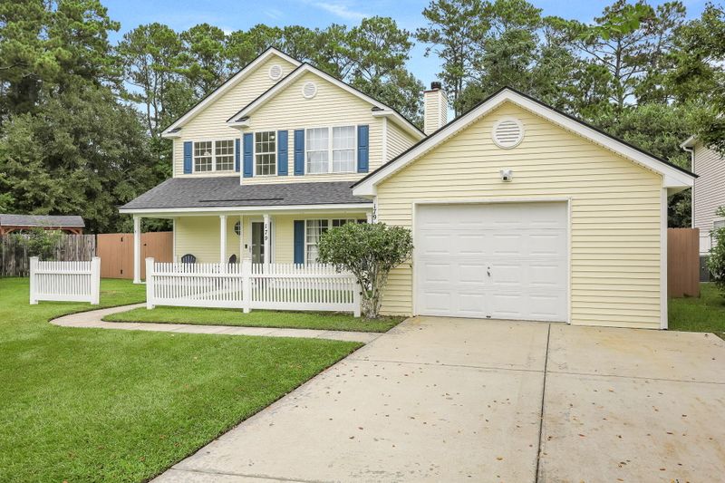 179 Moon Dance Ln, Summerville, SC 29483