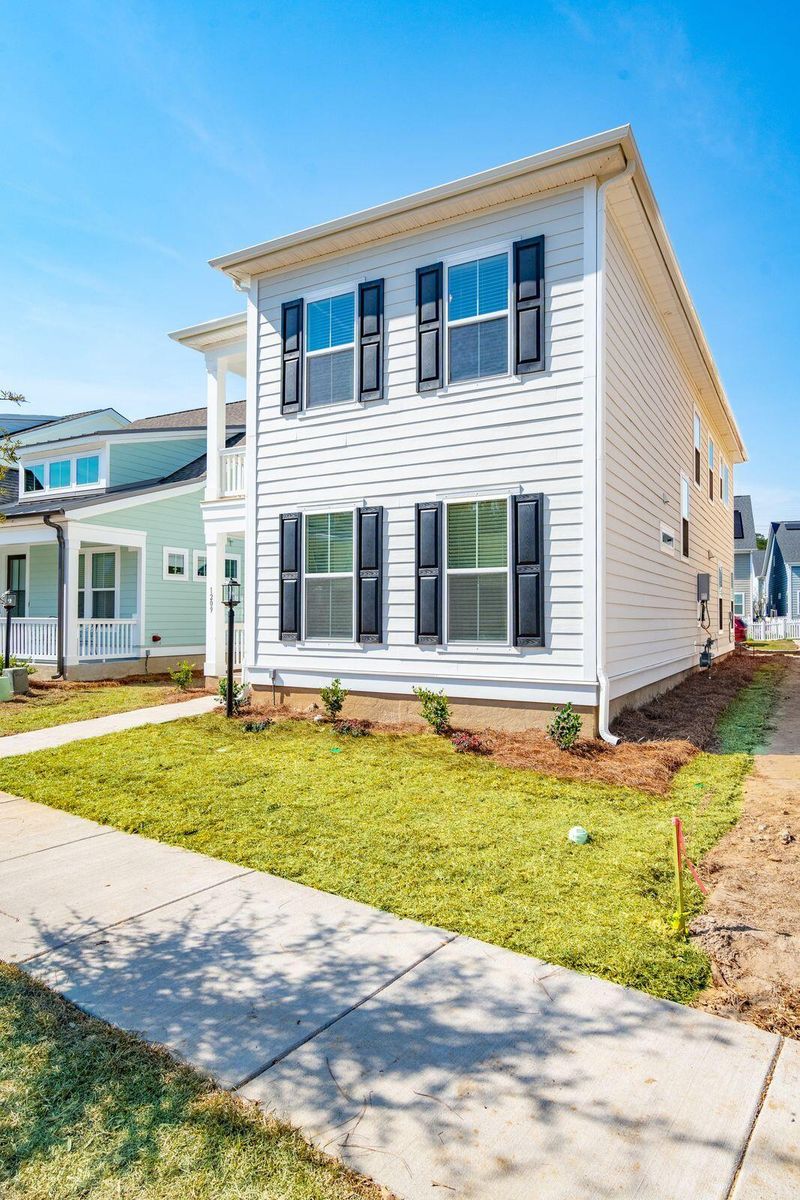 215 Cheverall St, Summerville, SC 29486