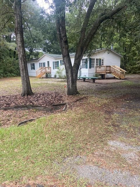 213 Knotty Pine Dr, Summerville, SC 29483
