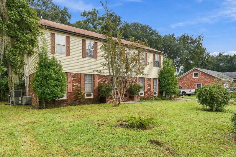 1114 Rosemead Rd, Mount Pleasant, SC 29464