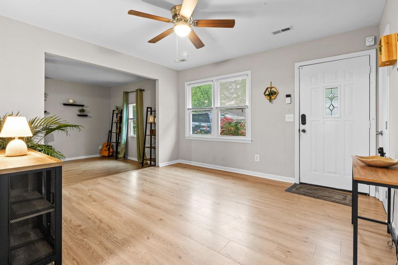 120 Lisa Dr, Summerville, SC 29485