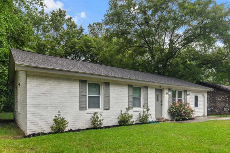120 Lisa Dr, Summerville, SC 29485