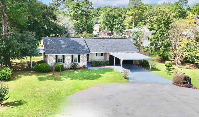 104 Stuart Ct, Summerville, SC 29486